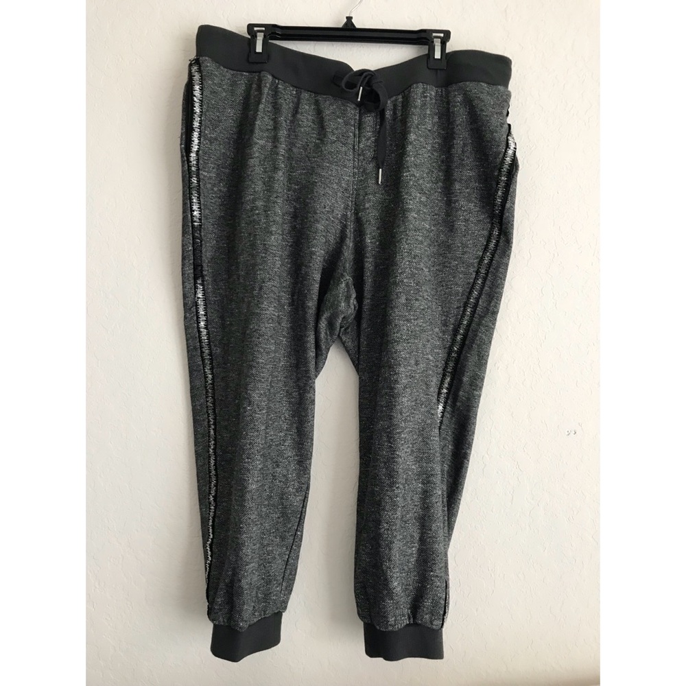❣️Lane Bryant Embellished Jogger Grey Pant❣️